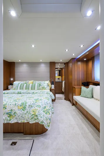 Indigo Yacht Photos Pics 