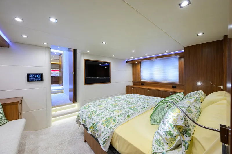 Indigo Yacht Photos Pics 