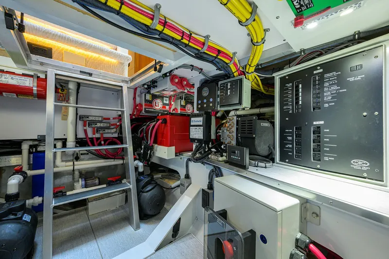 Indigo Yacht Photos Pics 