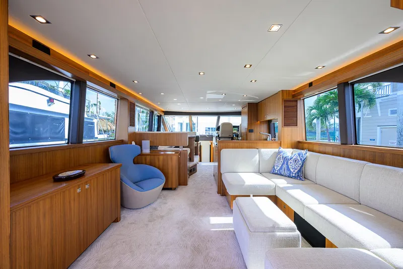 Indigo Yacht Photos Pics 