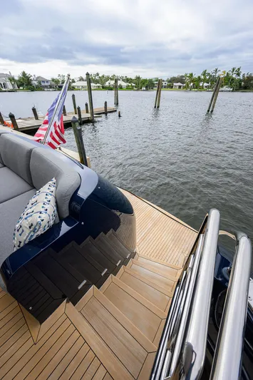 Indigo Yacht Photos Pics 