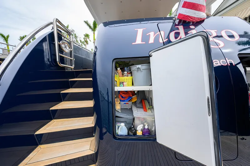 Indigo Yacht Photos Pics 