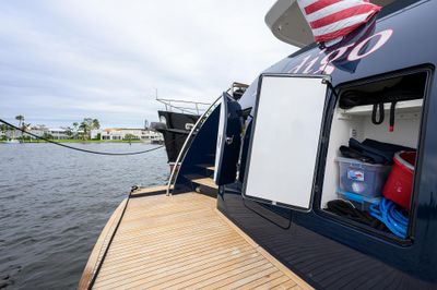Yacht
