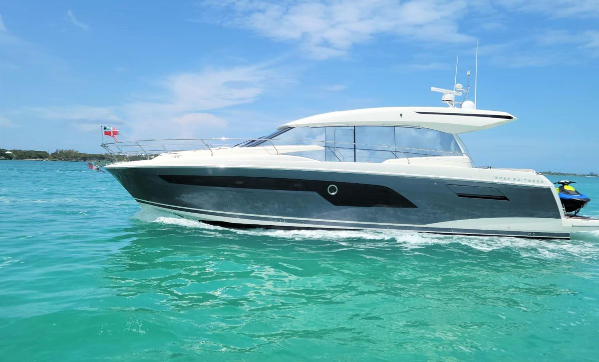 2020 Prestige 52 