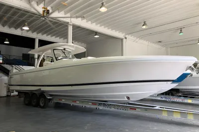 Intrepid 407