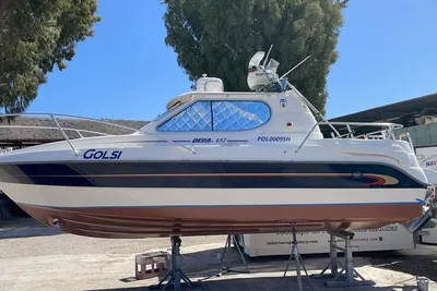 2005 Bella 652