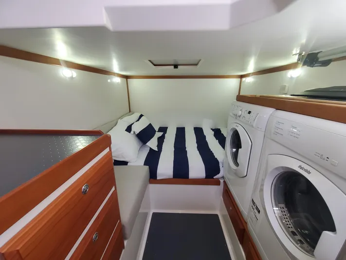 Deplorable Yacht Photos Pics 