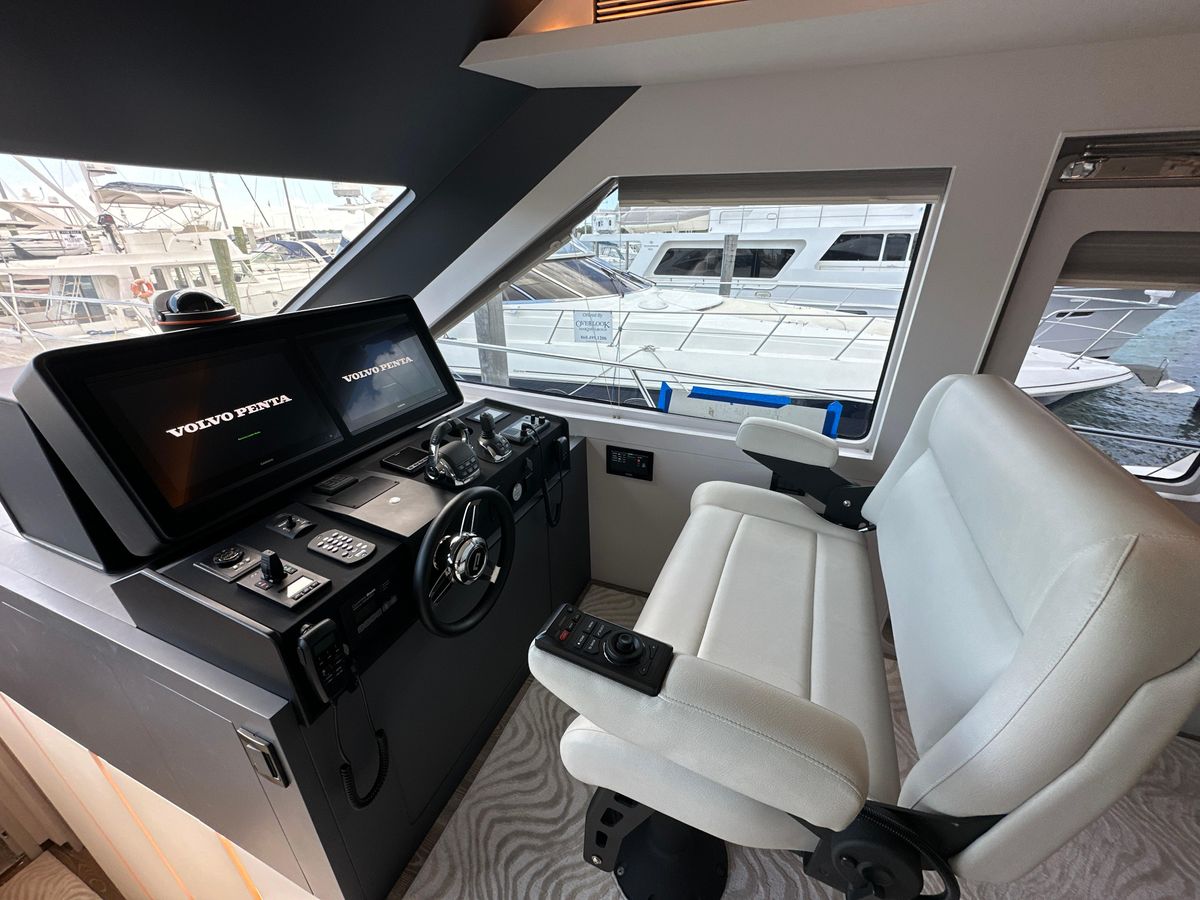 2023 CL Yachts 64 