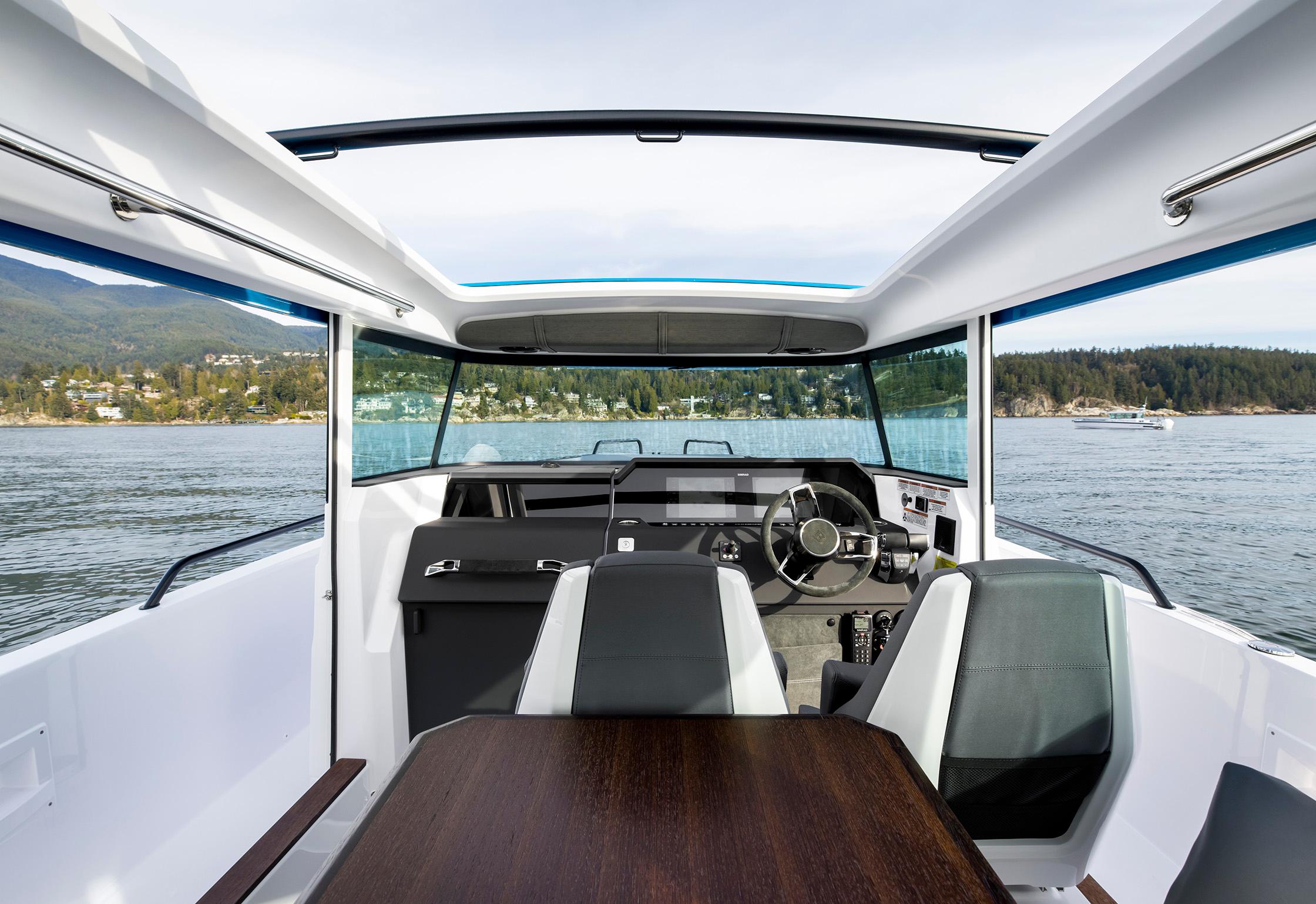 2024 Axopar 37XC CROSS CABIN Pilothouse for sale - YachtWorld