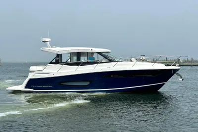 Regal 38 Grande Coupe