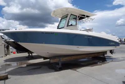 Boston Whaler 250 Outrage