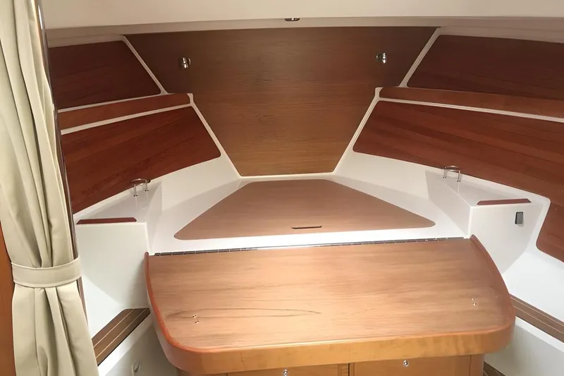 Grand Cove Yacht Photos Pics 