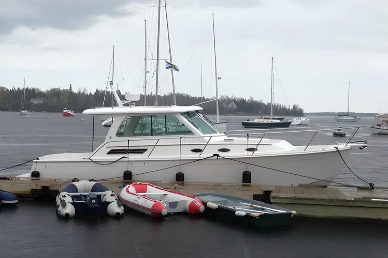 Grand Cove Yacht Photos Pics 