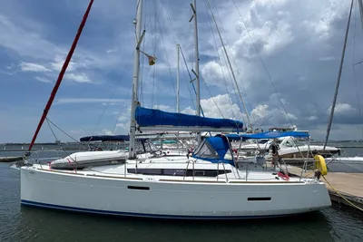 2018 Jeanneau Sun Odyssey 389