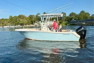 Tidewater 220 LXF