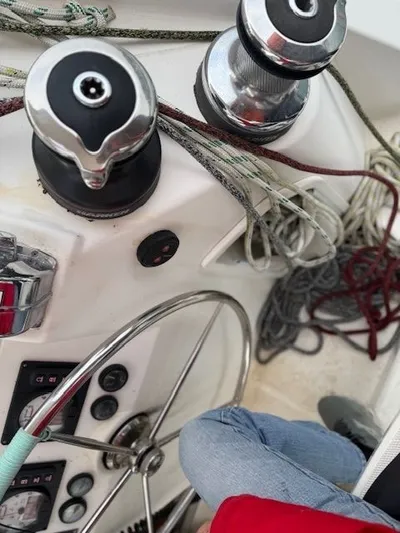 Bgl Yacht Photos Pics Electric and std Harken winch IMG_1741.jpeg