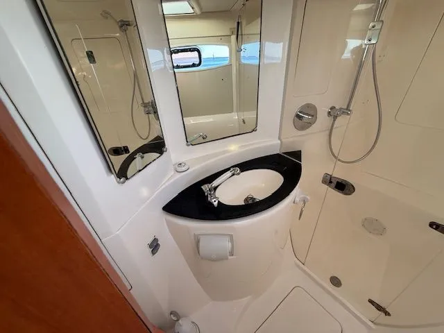 Bgl Yacht Photos Pics Master head IMG_1809.jpeg