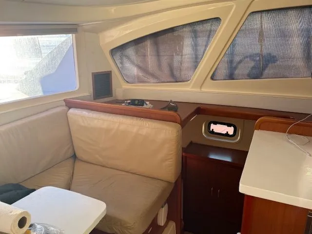 Bgl Yacht Photos Pics Salon-Stbd view IMG_1817.jpeg