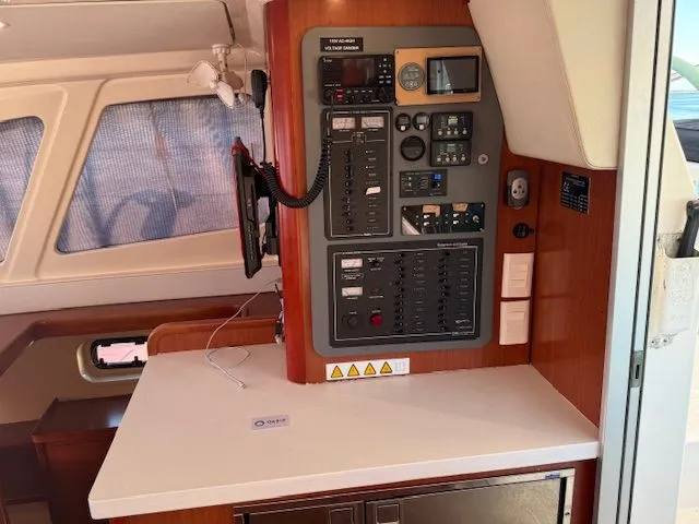 Bgl Yacht Photos Pics Power panels IMG_1816.jpeg