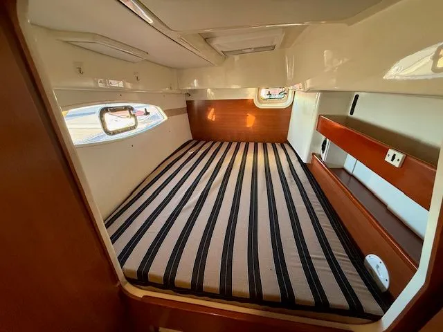 Bgl Yacht Photos Pics Master suite - Stbd IMG_1807.jpeg