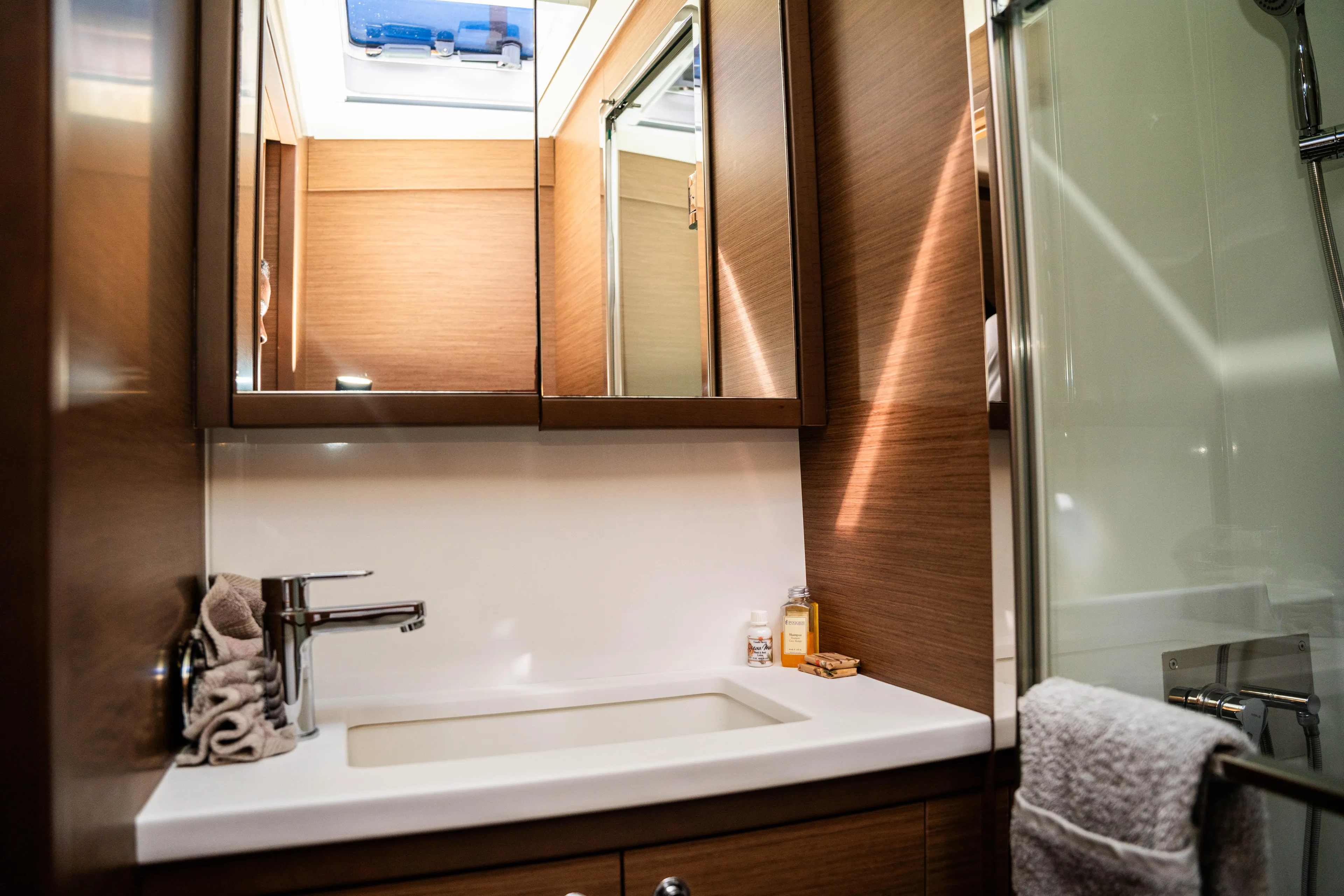 Blue Octane Yacht Photos Pics 