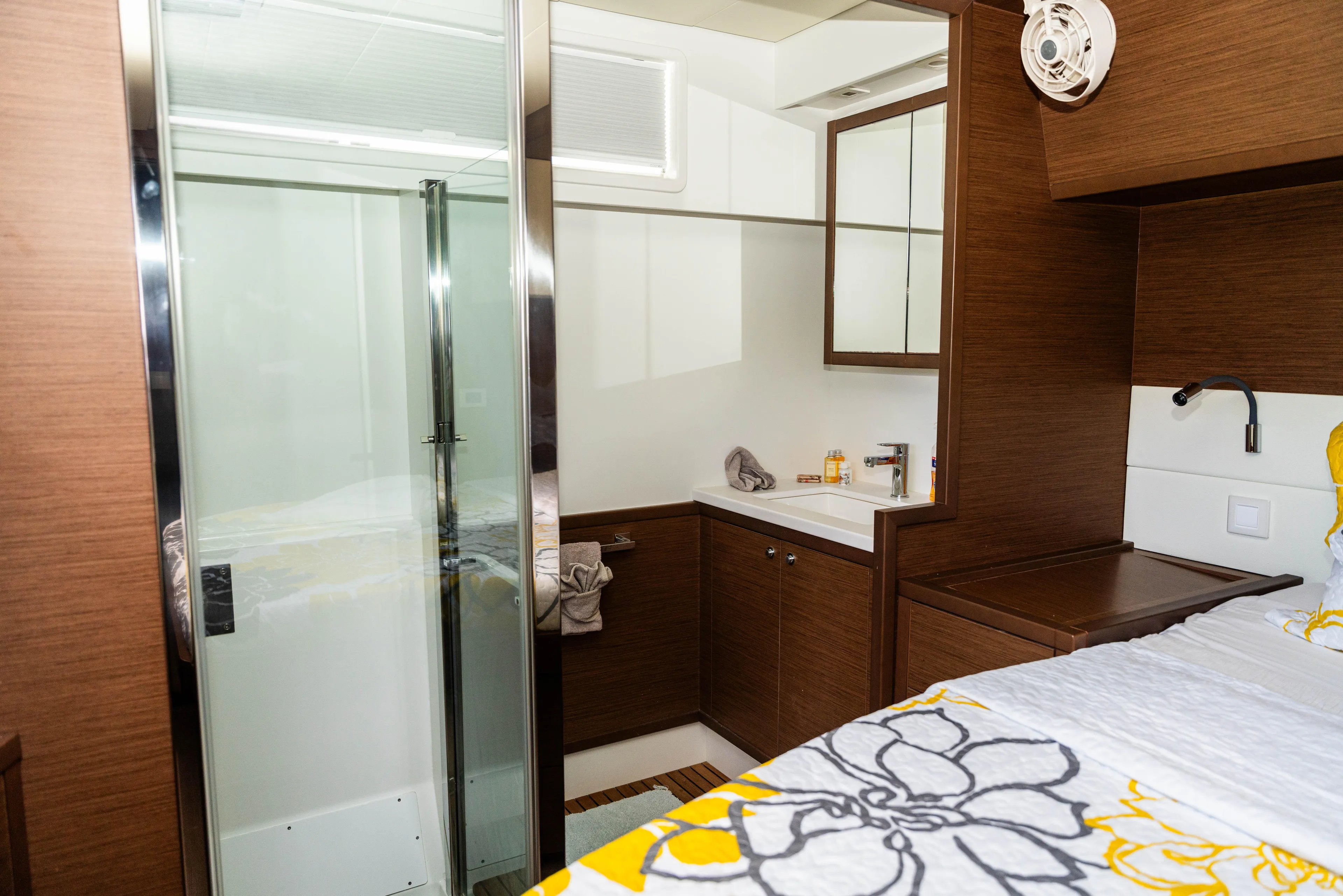 Blue Octane Yacht Photos Pics 