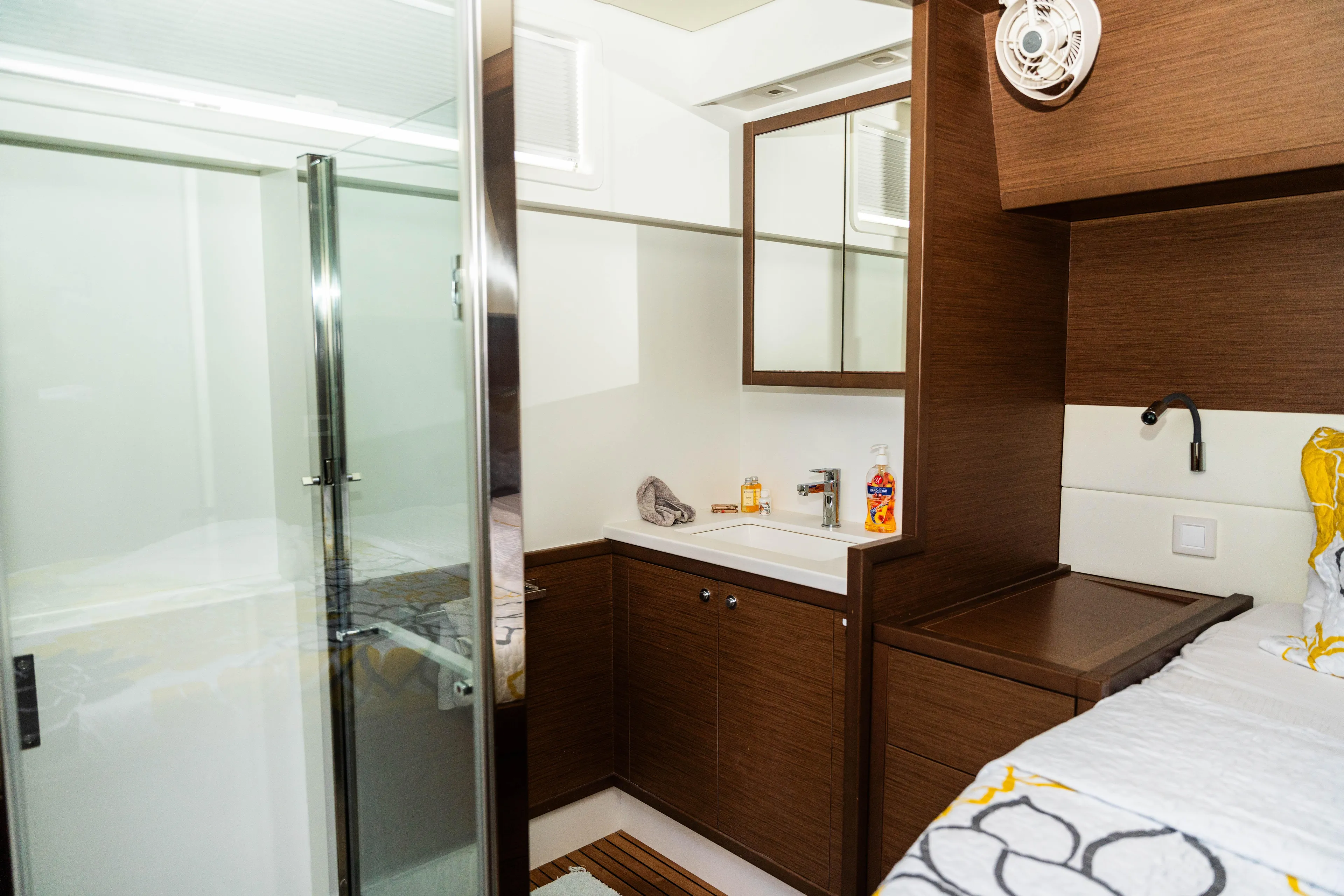 Blue Octane Yacht Photos Pics 