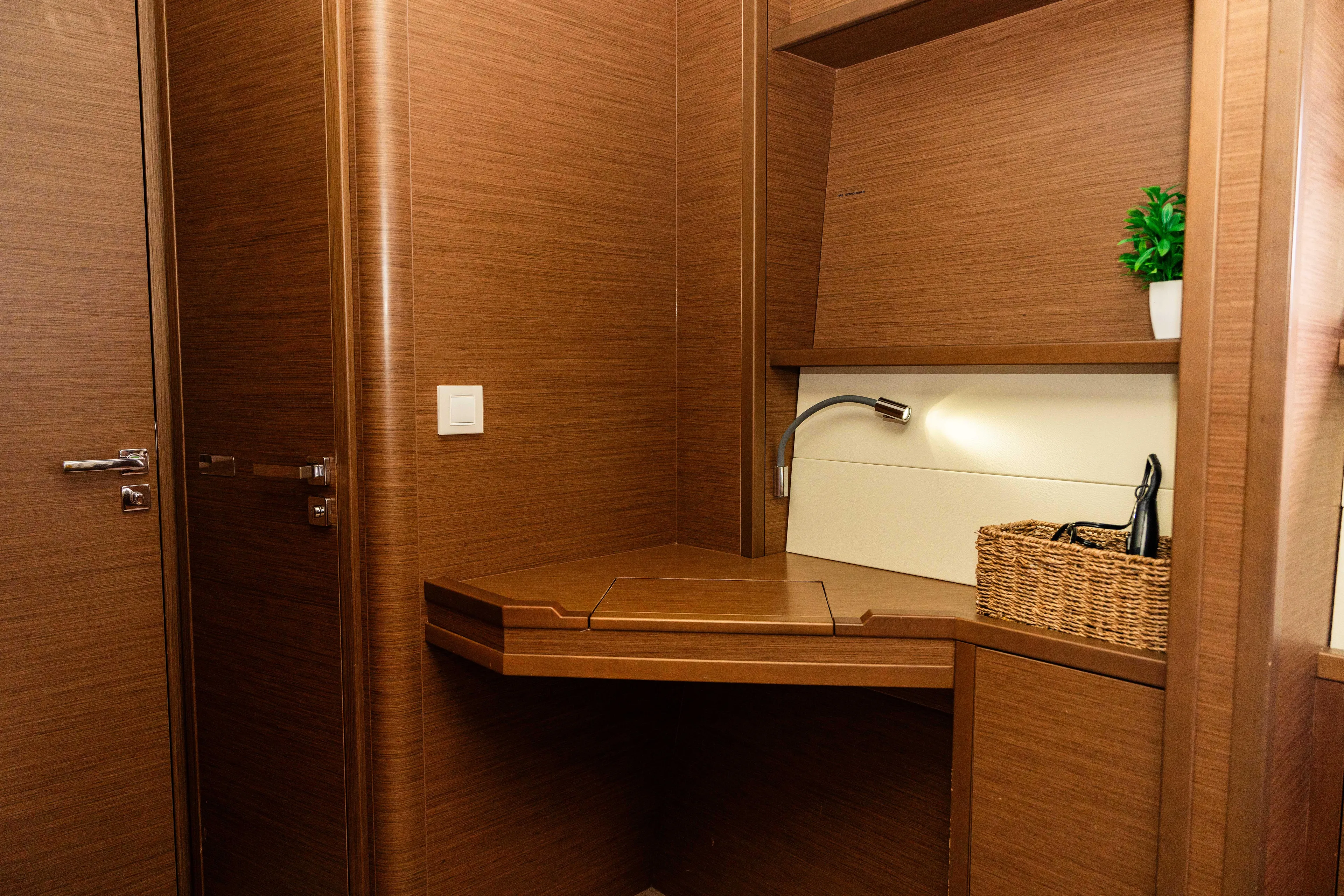 Blue Octane Yacht Photos Pics 