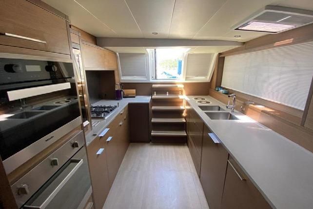 2019 Lagoon 64 