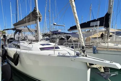 2023 Dufour 37