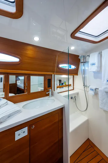 Painkiller Yacht Photos Pics 