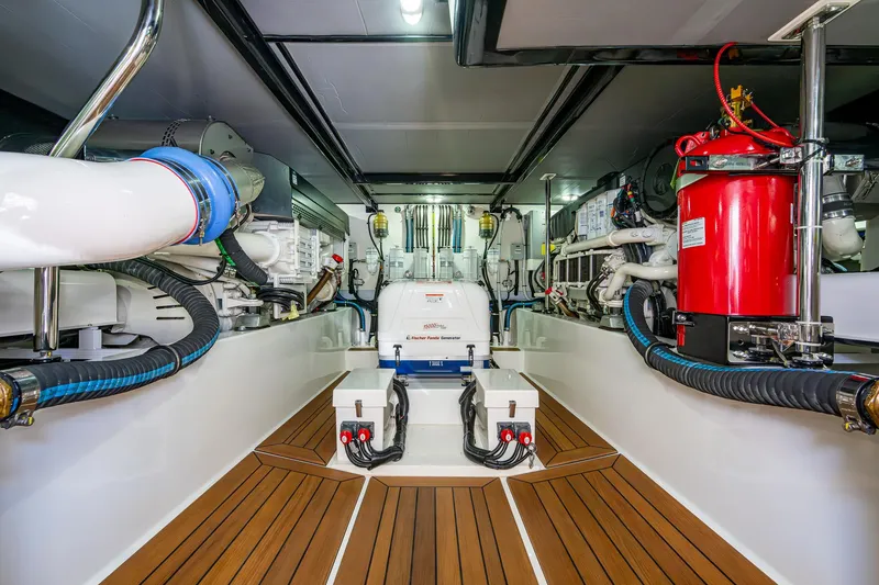 Painkiller Yacht Photos Pics 