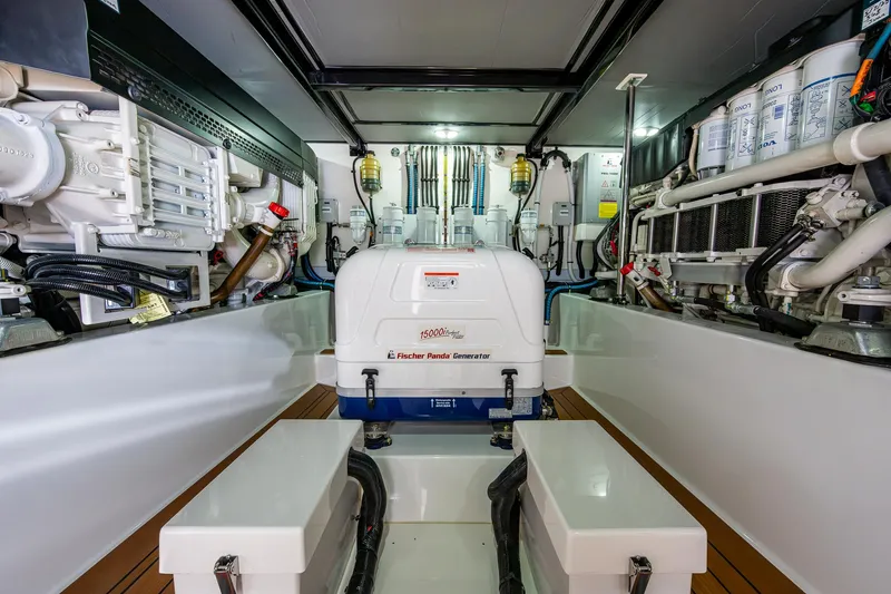 Painkiller Yacht Photos Pics 