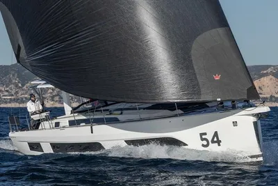 2025 Dufour 54