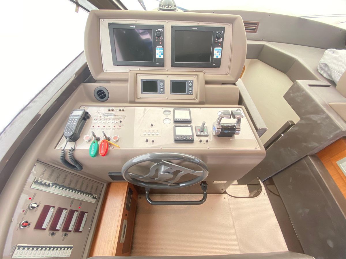 2012 Ferretti Yachts 49 