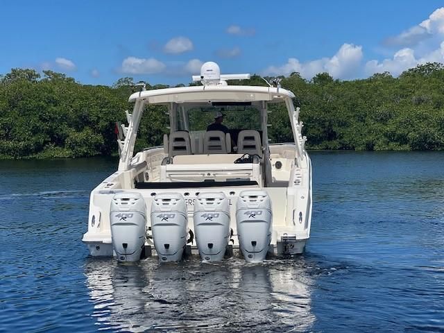 2019 Boston Whaler 420 Outrage