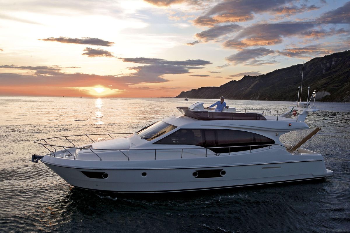 2012 Ferretti Yachts 49 