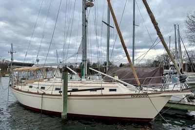 Island Packet 40
