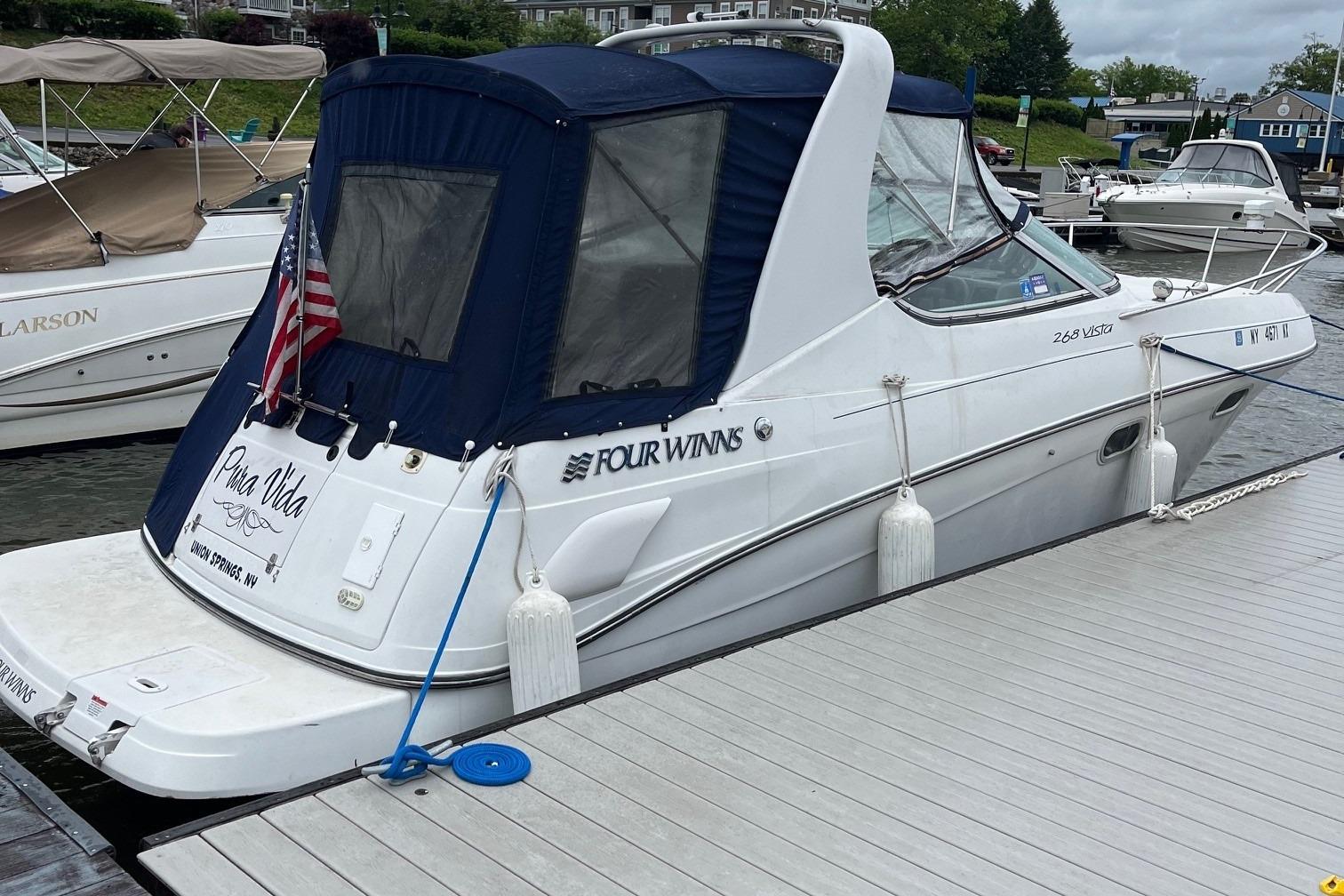 2002 Four Winns 268 Vista Cruiser for sale - YachtWorld