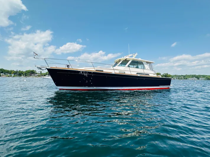 Slipped Away Yacht Photos Pics 