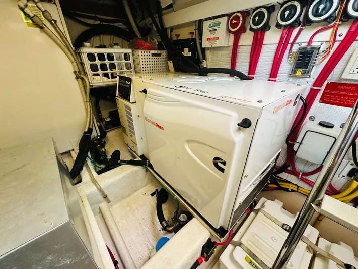 Slipped Away Yacht Photos Pics 