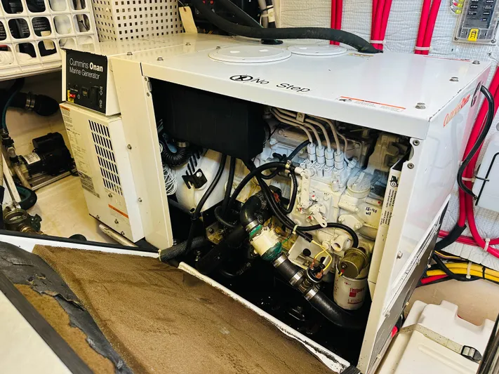 Slipped Away Yacht Photos Pics 