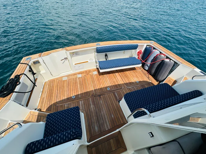 Slipped Away Yacht Photos Pics 