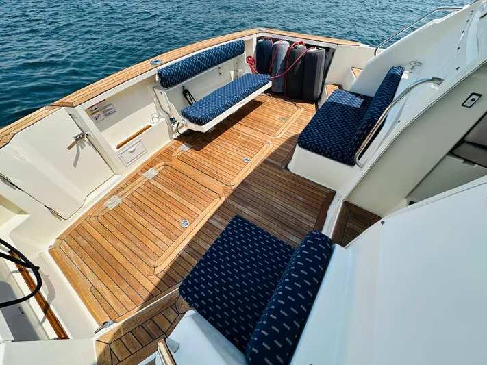 Slipped Away Yacht Photos Pics 