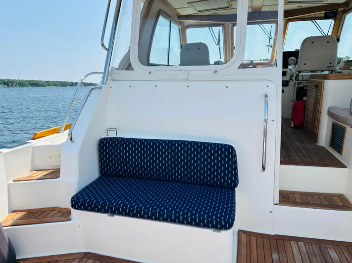 Slipped Away Yacht Photos Pics 