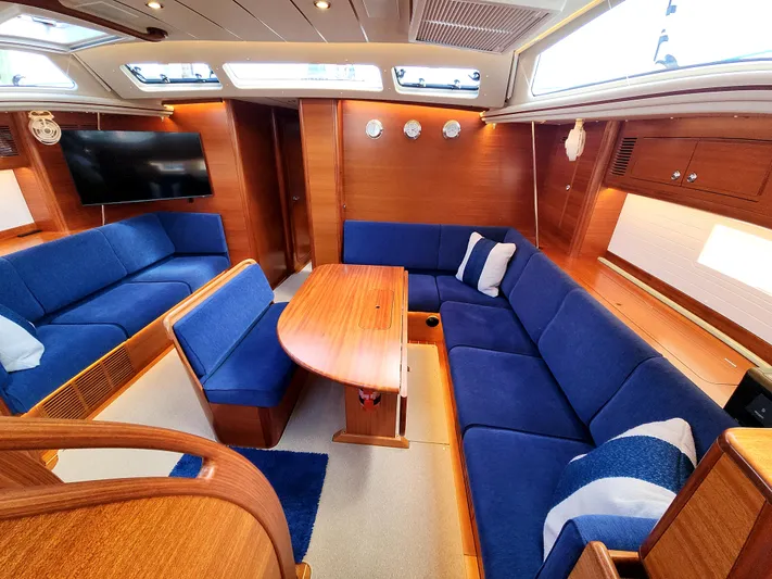 Pinnacle Yacht Photos Pics 