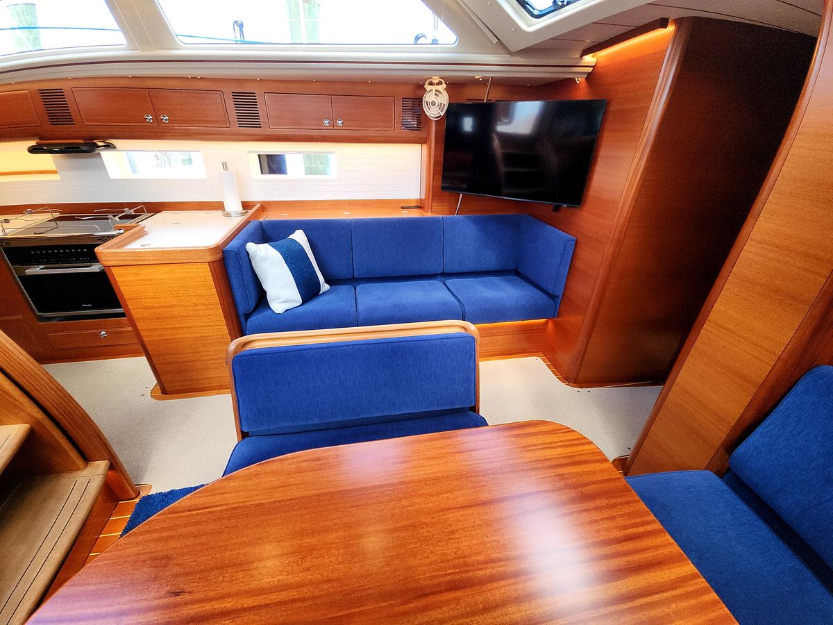 2023 Hallberg-Rassy 57 