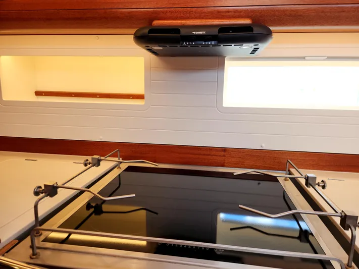 Pinnacle Yacht Photos Pics 