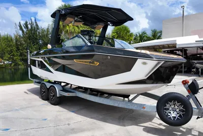 Nautique G23