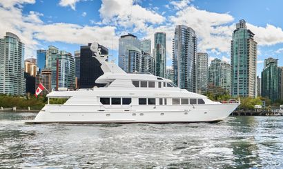 1997 116' Hatteras-Tri-Deck Motoryacht Vancouver, BC, CA